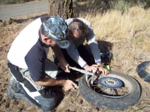 BeadBrakr being use to take tire off rim